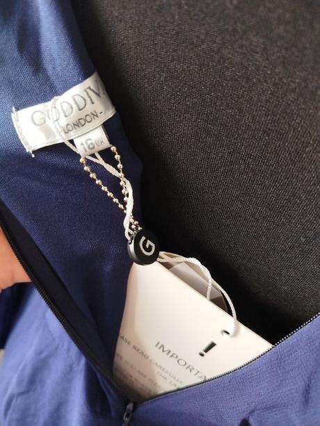 Spoločenský overal, xxl