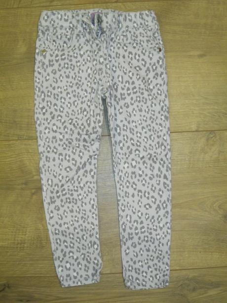 Tigrované nohavice, f&f,104
