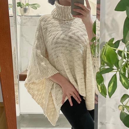 Caroll vlnené pončo, 