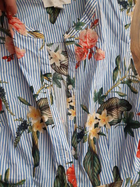 Kvietkované šaty, amisu,40