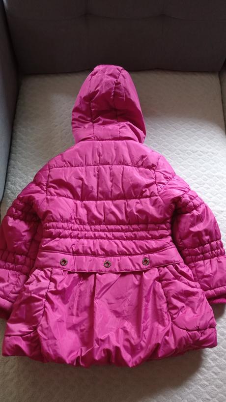 Ruzova zimna bunda, 116