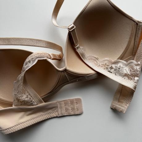 Mierne vystužená podprsenka bez kostice 76222 telo, 70b - 90c