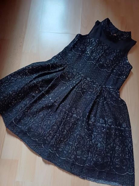 Nádherné čipkované šaty, river island,116