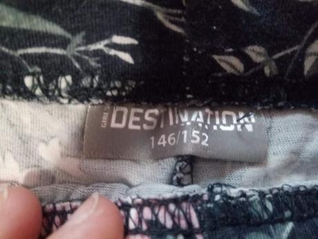 Predám tepláky, 152