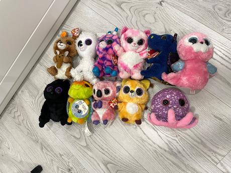 Plyšáci s trblietavými očami,