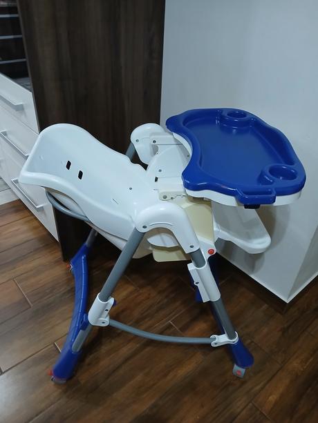 Detská jedálenská stolička, 