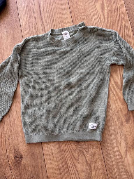 Svetre veľ. 104, 104