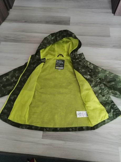 Tenká sustiakova bunda, urban rascals,104