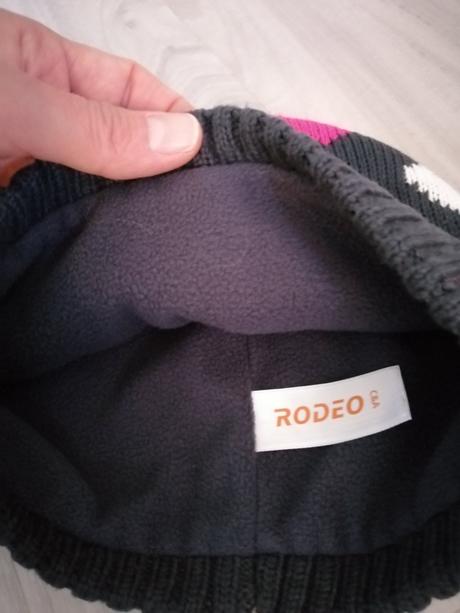 Teplá čiapka so srdiečkami, 134