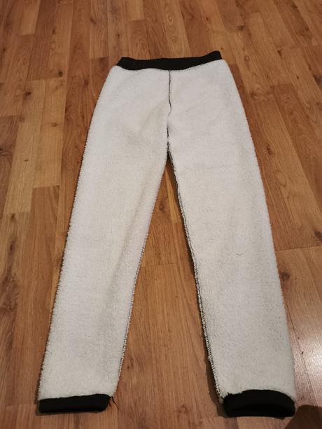 Zateplene legíny, m