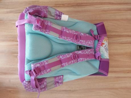 Dievcenska skolska taska so zvonilkou, 