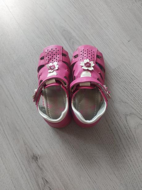 Sandálky, 29