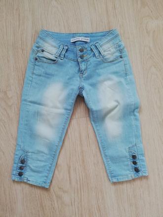 Riflove tristvrtaky, s