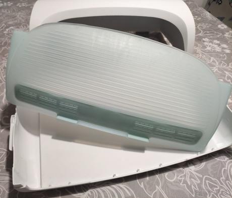 Chlebník tupperware, 