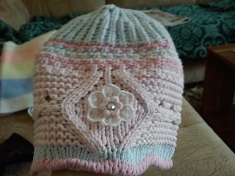 Nenosená jarno-letná čapička zn.ander, 86