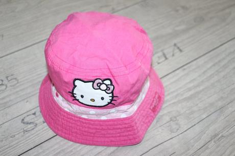 Obojstranný klobúčik hello kitty, h&m,86