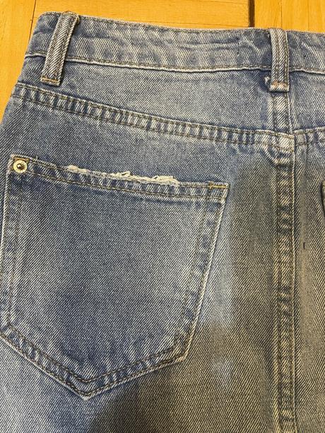 Potrhaná rifľová sukňa, sinsay,32