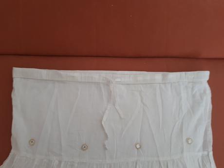 Biela letna sukna dlha s flitrami, l