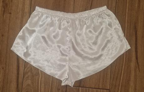 Saténová súprava v. 40/42, 42