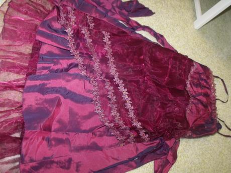 Spolocenske kratke saty na ples m, 38