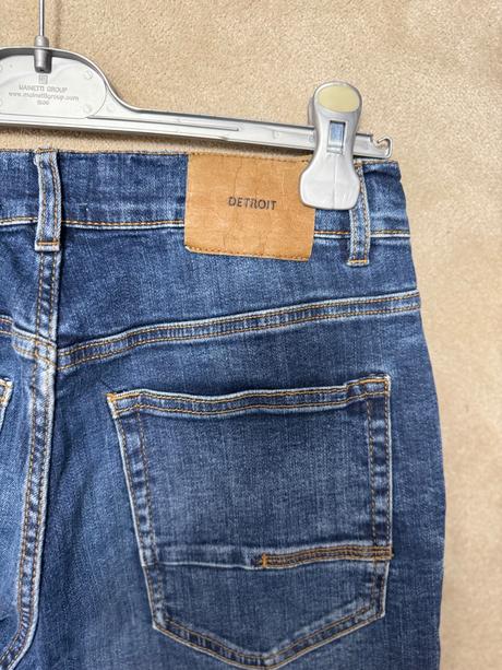 Rifle na šnúrku detroit, lindex,170