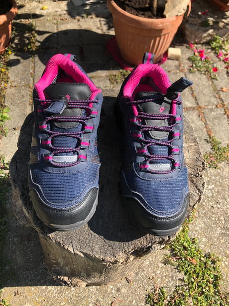 Turisticke topanky, lotto,32