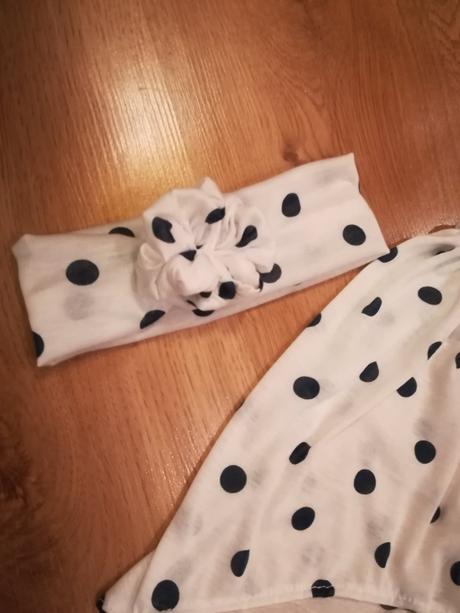 Suknicka s celenkou set, 104