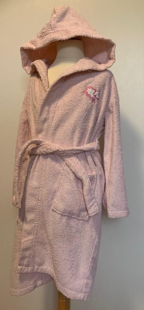 Dievčenský ružový župan, 128