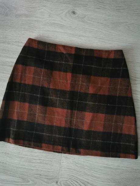 Hrubá sukňa 42, primark,42