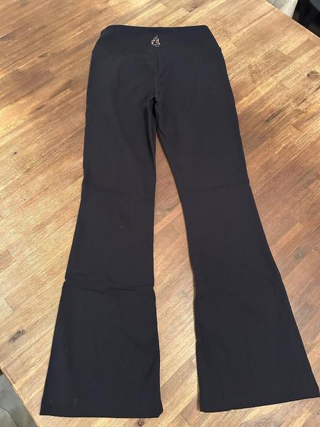 Zvonové legíny, zara,140