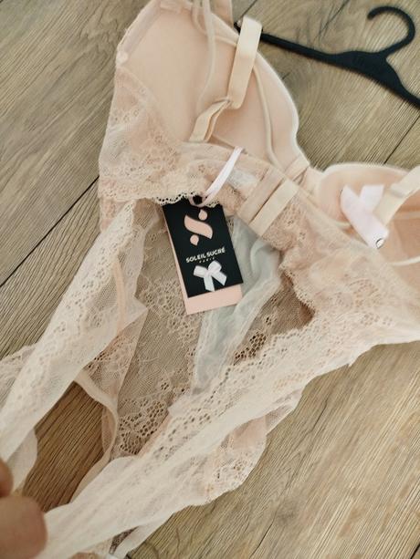 Krásne čipkované body, 70d