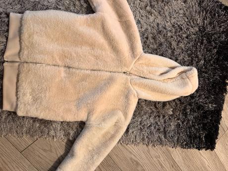 Dievčenská bunda, 128