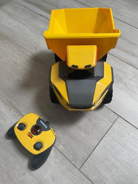 Volvo na diaľkové ovládanie, 