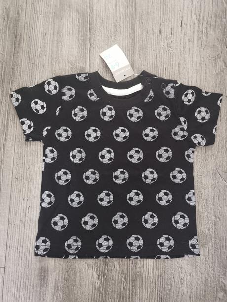 Tričká s visačkami, 74