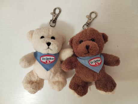 2 plysaci mackovia so skobou,