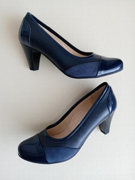 Lodičky z pravej kože, 37