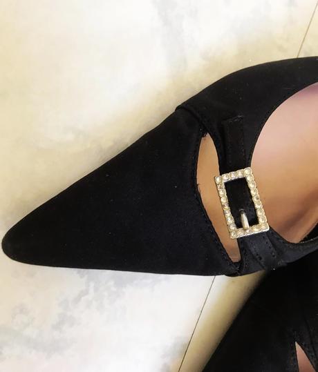 Atlasové lodičky, 38