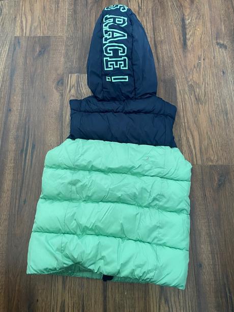 Chlapčenská vesta, lupilu,110 / 116