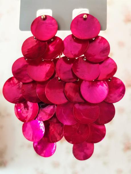 Bijou brigitte - cyklaménové náušnice z mušličiek, bijou brigitte