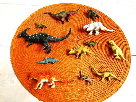 Dinosaurus/19 ks,