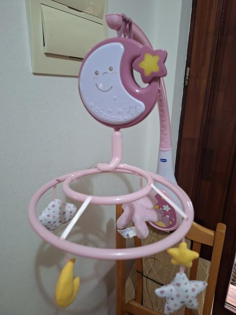 Kolotoč nad postieľku, 