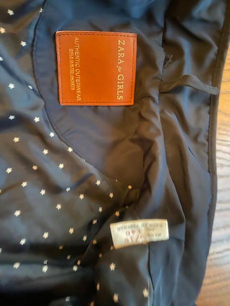 Dievcenska bunda, reserved,140