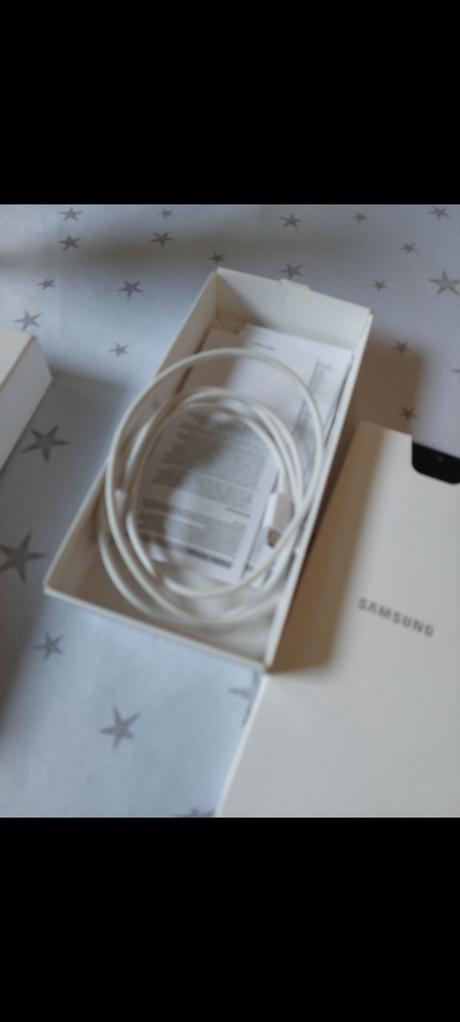 Predám mobilný telefón samsung galaxy a04 32gb, samsung