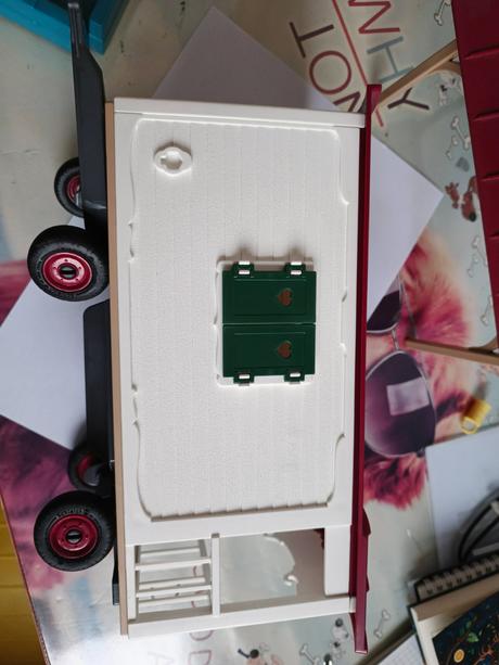 Schleich karavan maringotka, 