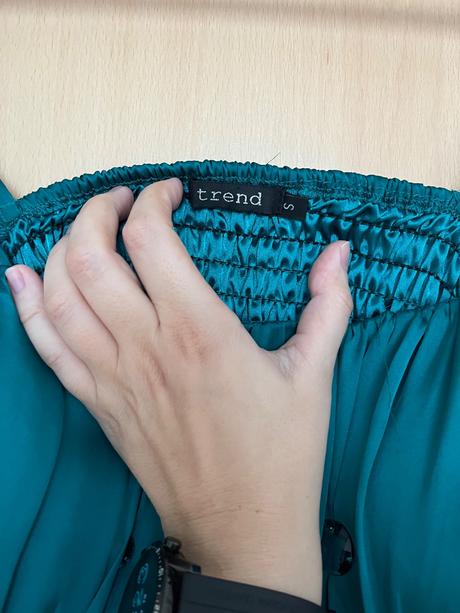 Spoločenské / plesové šaty, s