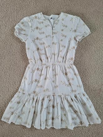 Vyšívané šaty, 146