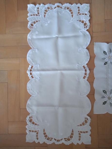 Dva dekoračné obrusy, 