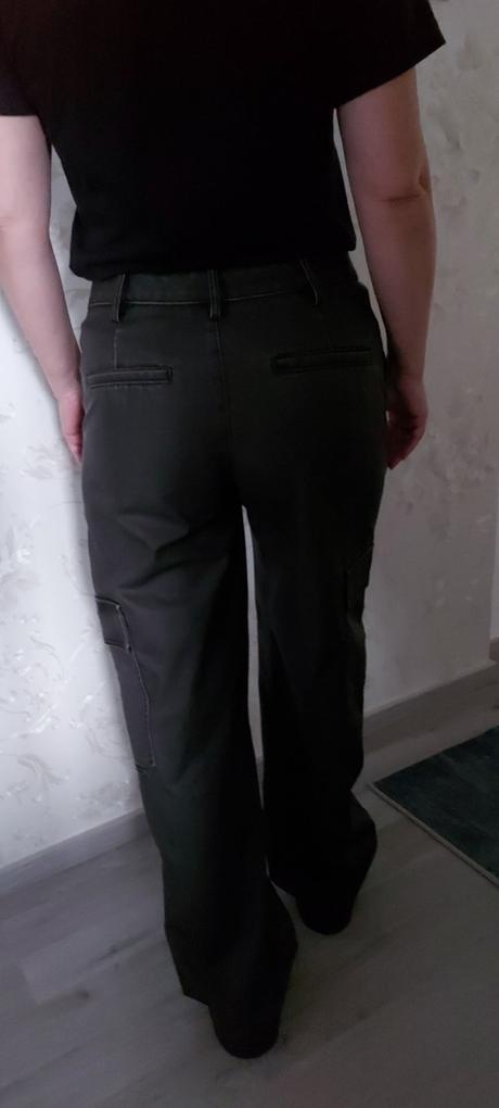 Široké nohavice,imitácia kože, stradivarius,38