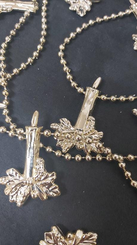 Vianočná dekorácia reťaz zlatá 3m,