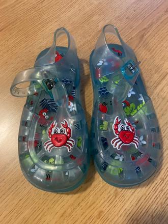 Gumené sandálky, 24